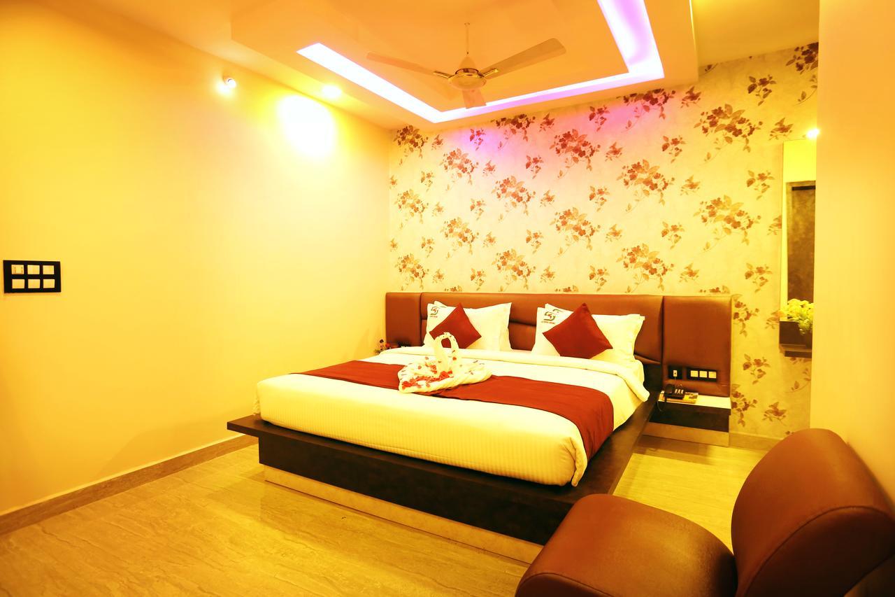 צ'נאי Hotel Sai Krish Grand מראה חיצוני תמונה